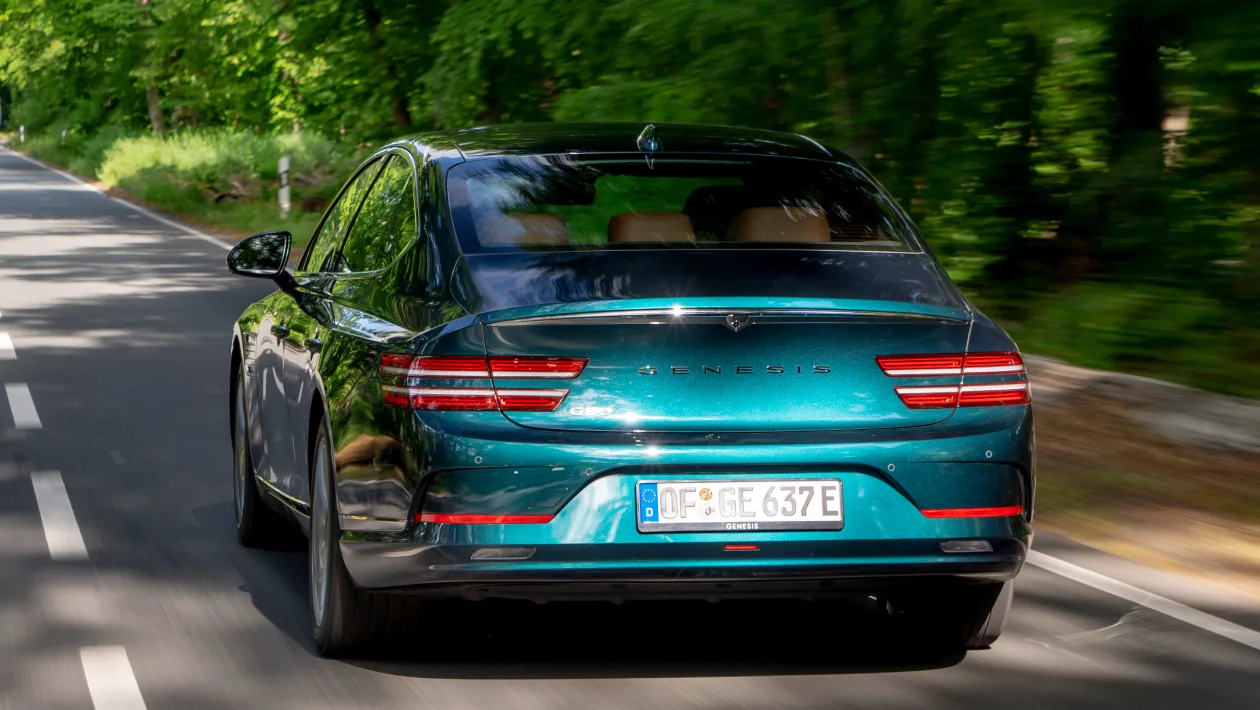 Genesis Electrified G80 (2022) image