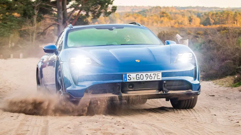 Porsche Taycan Turbo S Cross Turismo (2021) Charging Experience