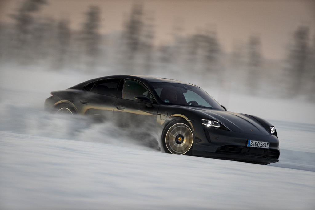 Porsche Taycan 4S (2020) Charging Experience